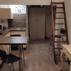https://studio-avignon-intra-muros-84000.aixenprovencehotels.org