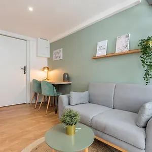 https://lille-hypercentre-superb-design-studio.lillehotels.org