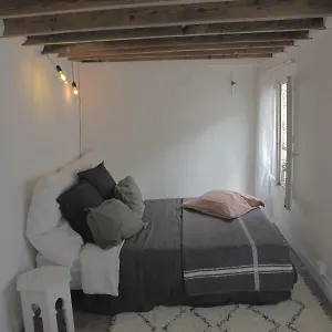 https://studio-romantique-et-boheme.fr-paris.fr